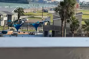 3938 Surfside Blvd, Corpus Christi, TX 78402 - Photo 5