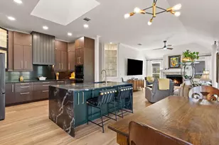 123 Clubhouse Dr, Lakeway, TX 78734 - Photo 9