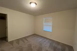 309 Redfish Ln, Hutto, TX 78634 - Photo 7