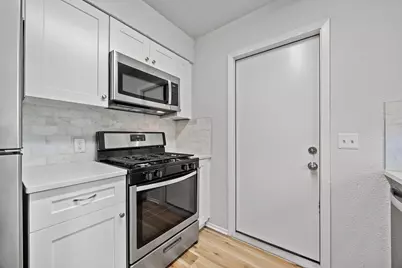 8204 Kellog Court, Austin, TX 78745 - Photo 11