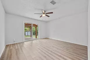 8204 Kellog Ct, Austin, TX 78745 - Photo 5