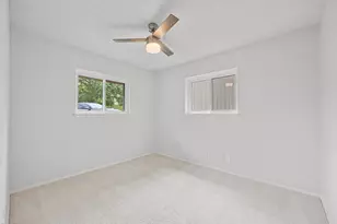 8204 Kellog Ct, Austin, TX 78745 - Photo 17