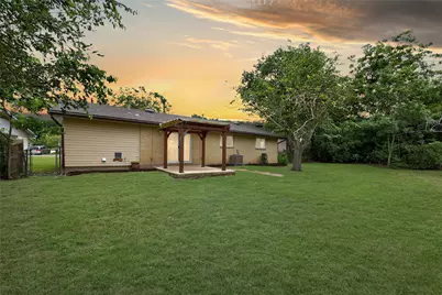 8204 Kellog Court, Austin, TX 78745 - Photo 19