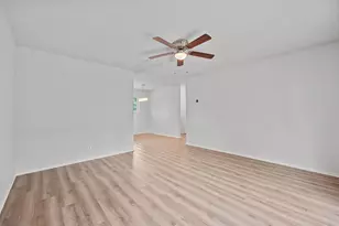 8204 Kellog Ct, Austin, TX 78745 - Photo 7