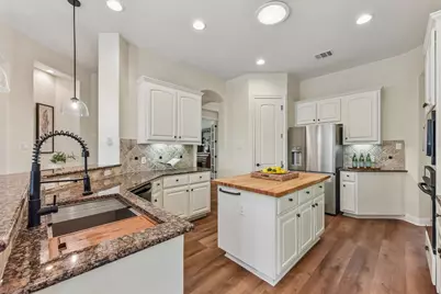 11213 Woodland Hills Trail, Austin, TX 78732 - Photo 5