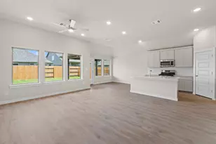 102 Melrose St, Hutto, TX 78634 - Photo 17