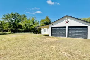 702 Pleasant Grove Rd, Elgin, TX 78621 - Photo 3