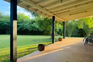 702 Pleasant Grove Rd, Elgin, TX 78621 - Photo 9