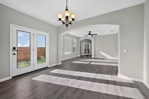 5800 Baythorne Dr, Austin, TX 78747 - Photo 9
