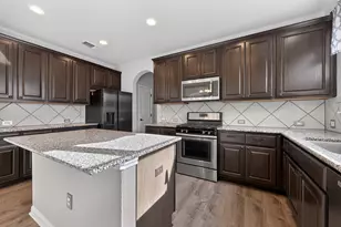 5800 Baythorne Dr, Austin, TX 78747 - Photo 15