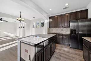 5800 Baythorne Dr, Austin, TX 78747 - Photo 15