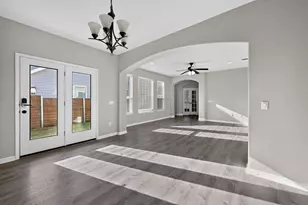 5800 Baythorne Dr, Austin, TX 78747 - Photo 13