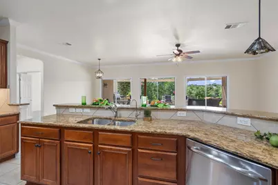 300 Pipe Creek Lane, Georgetown, TX 78633 - Photo 17