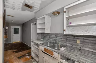 1003 Arthur Stiles Rd, Austin, TX 78721 - Photo 5