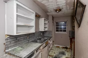 1003 Arthur Stiles Rd, Austin, TX 78721 - Photo 7