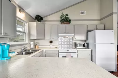 2591 Lakeshore Drive, Canyon Lake, TX 78133 - Photo 9