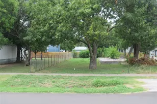 210 E E Carrie Manor Rd, Manor, TX 78653 - Photo 1