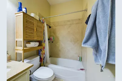 914 W 26th Street #303, Austin, TX 78705 - Photo 19