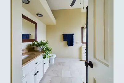 914 W 26th Street #303, Austin, TX 78705 - Photo 23