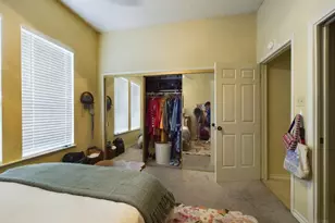 914 W 26th St, Austin, TX 78705 - Photo 17