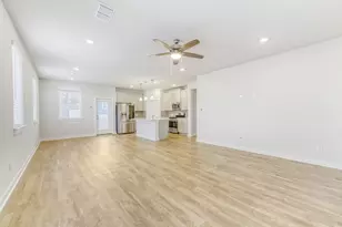 315 Garner Dr, Kyle, TX 78640 - Photo 3