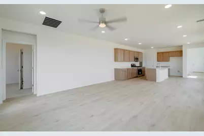 226 Hornet Street, Elgin, TX 78621 - Photo 9