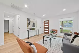 2600 Berkett Dr, Austin, TX 78745 - Photo 11