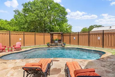 601 W 17th Street, Georgetown, TX 78626 - Photo 31
