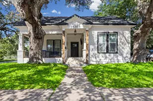 535 S Main St, Lockhart, TX 78644 - Photo 1
