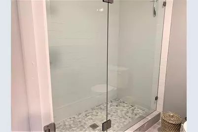 105 Birdie Drive, The Hills, TX 78738 - Photo 19