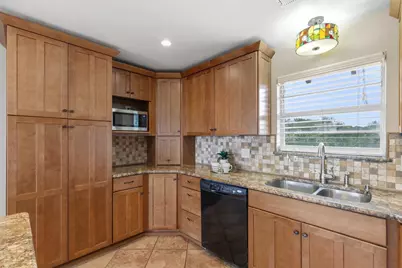 194 Fm 2571, Smithville, TX 78957 - Photo 11