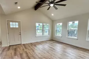 1127 Green Hill Dr, Canyon Lake, TX 78133 - Photo 3