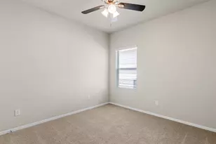 291 Chesterfield Dr, Kyle, TX 78640 - Photo 11