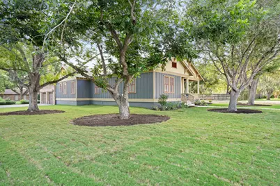 608 Cibilo Street, Lockhart, TX 78644 - Photo 5