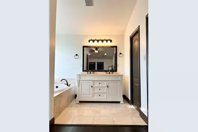 302 Deepwood Drive, Georgetown, TX 78628 - Photo 7