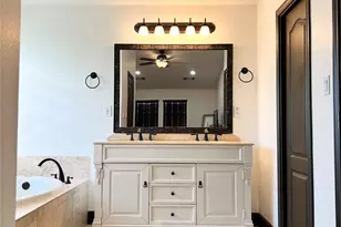 302 Deepwood Dr, Georgetown, TX 78628 - Photo 7