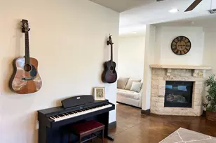 302 Deepwood Dr, Georgetown, TX 78628 - Photo 3