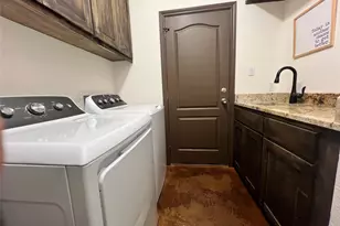 302 Deepwood Dr, Georgetown, TX 78628 - Photo 7