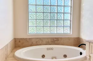 302 Deepwood Dr, Georgetown, TX 78628 - Photo 9