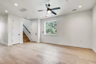 4127 E 12th St, Austin, TX 78721 - Photo 9