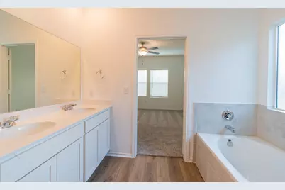 10705 Steinbeck Drive, Austin, TX 78747 - Photo 13
