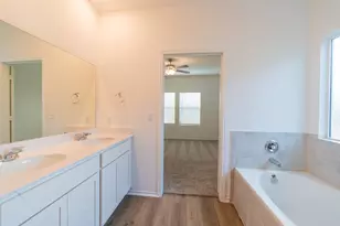 10705 Steinbeck Dr, Austin, TX 78747 - Photo 13