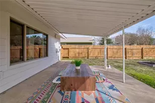 11007 Applewood Dr, Austin, TX 78758 - Photo 13