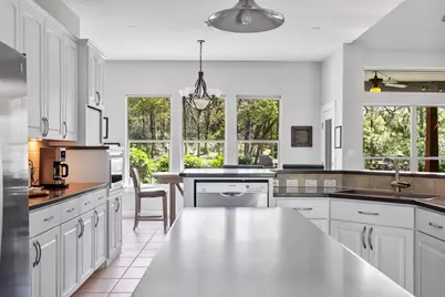 119 Maple Leaf Trail, Elgin, TX 78621 - Photo 9