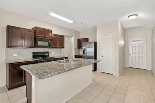 182 Tallow Trl, San Marcos, TX 78666 - Photo 9