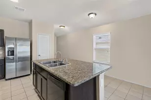 182 Tallow Trl, San Marcos, TX 78666 - Photo 11