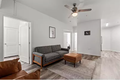 911 W 22 Street #401, Austin, TX 78705 - Photo 9