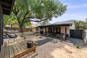 510 Meadow Lea Dr, Austin, TX 78745 - Photo 33