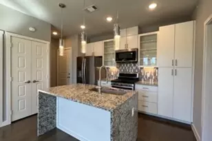 810 S Rock St, Georgetown, TX 78626 - Photo 17