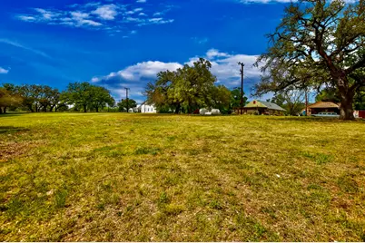 7908 Cr 404, Spicewood, TX 78669 - Photo 15